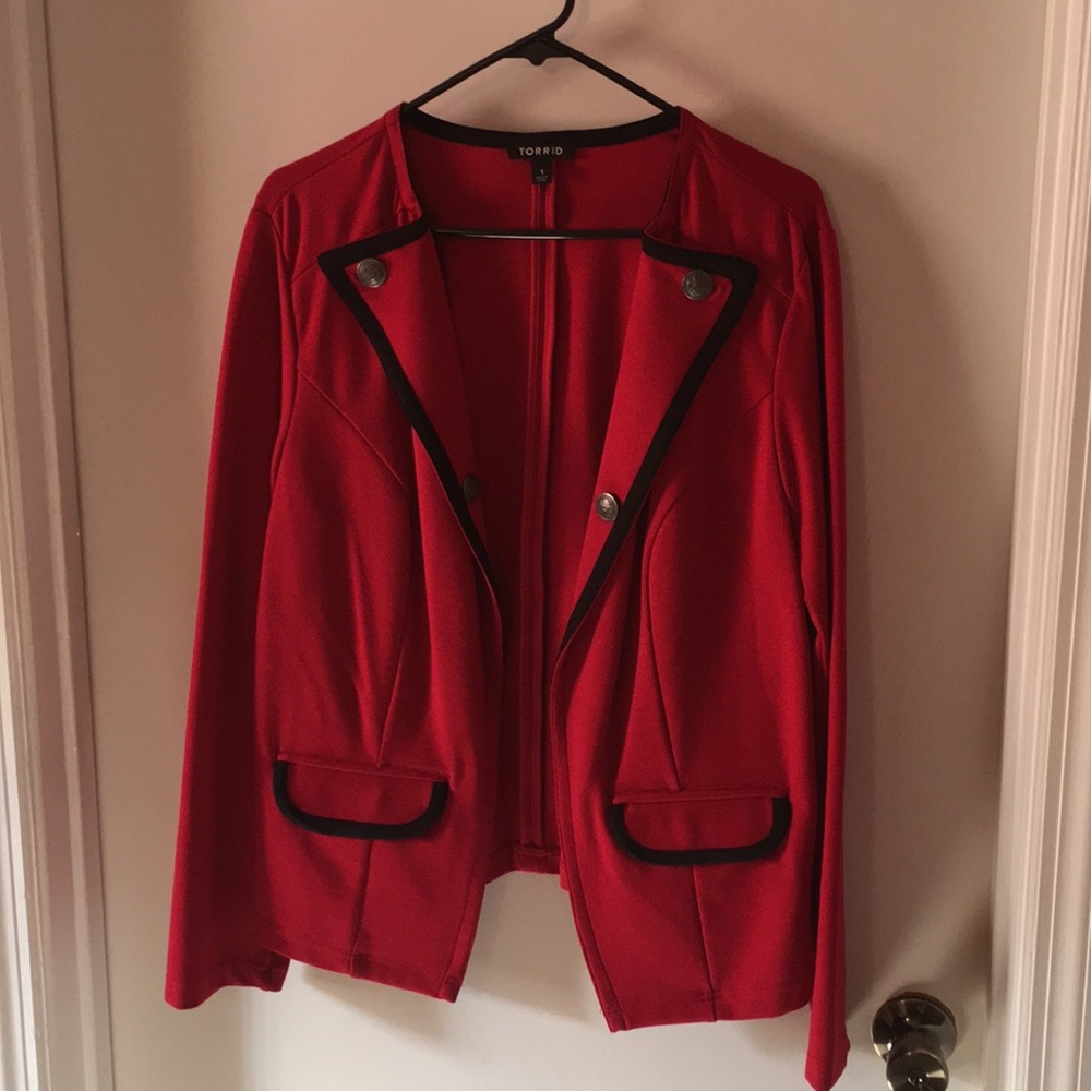 Captains blazer with no front closure